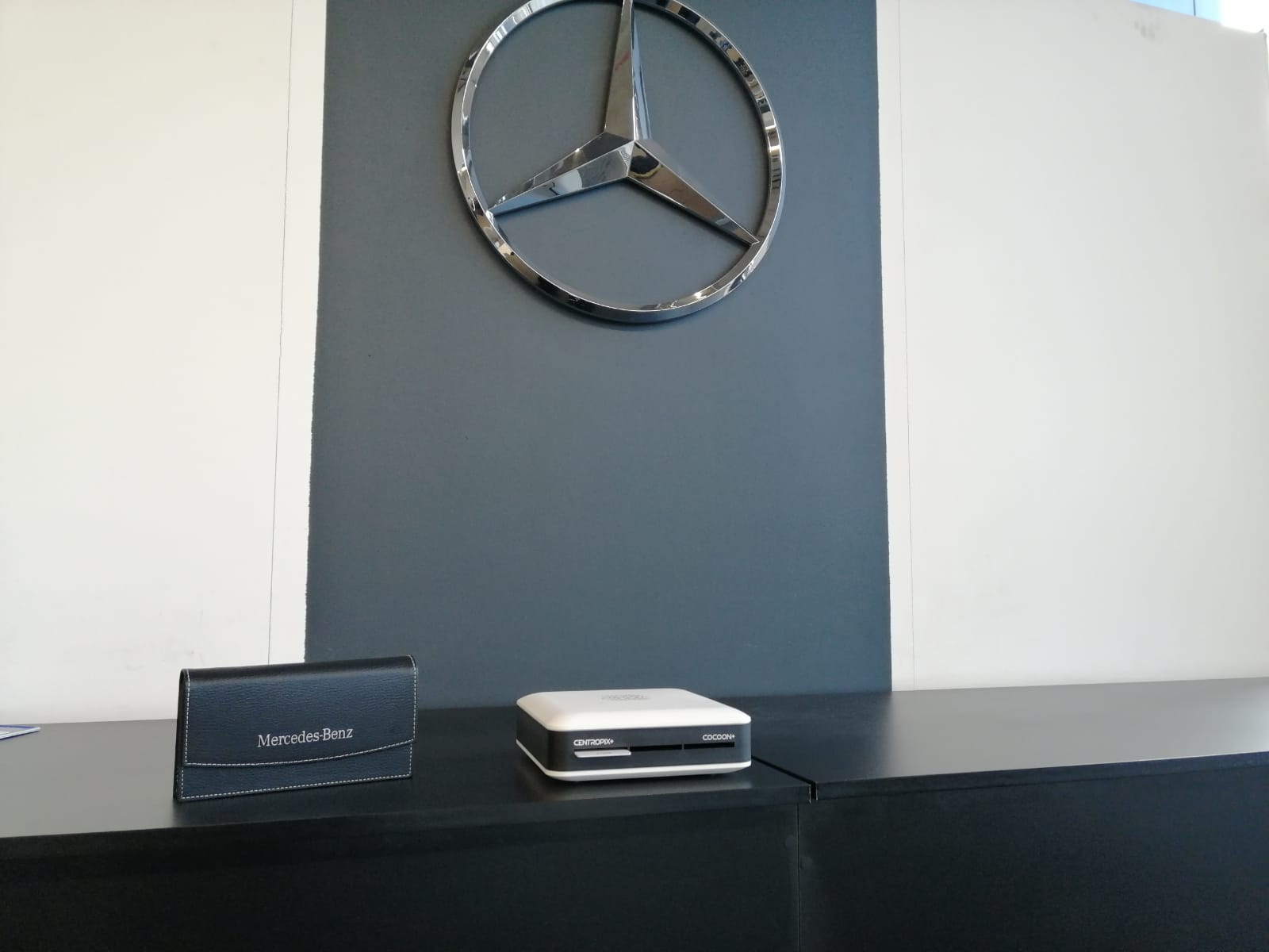 Odnpromiennik Cocoon w salonach Mercedesa tera pod nazwą Room- Conwenter